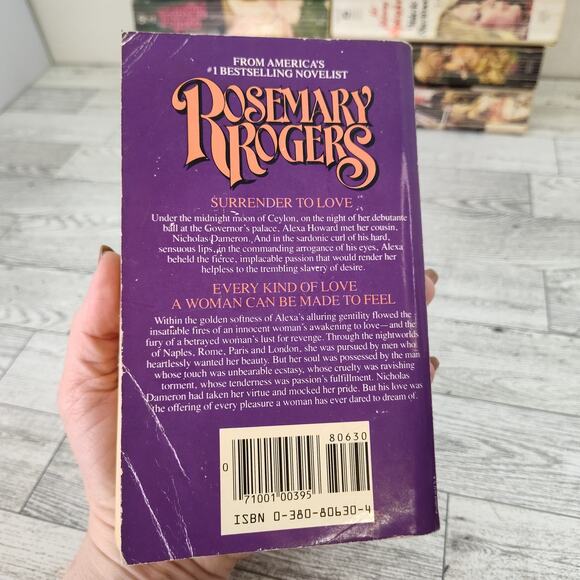 Surrender to Love by Rosemary‎ Rogers 1982 Avon Paperback Romance Clinch - Picture 7 of 11